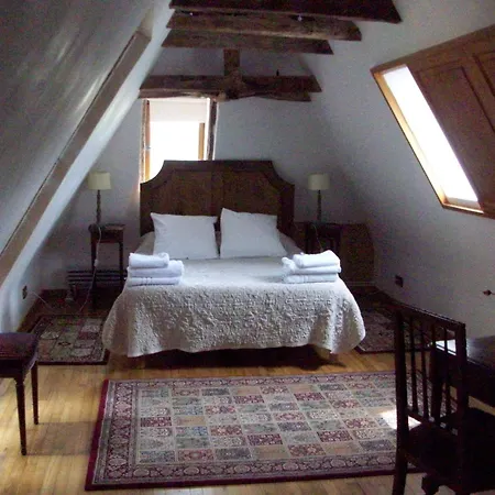 Maison Des Sarrasins Ubytování v soukromí *